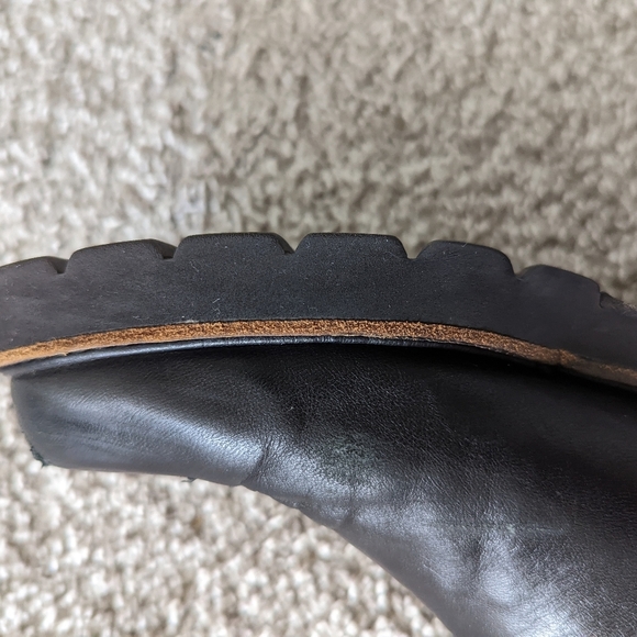 Stuart Weitzman Leather Ankle Boot - Picture 5 of 12